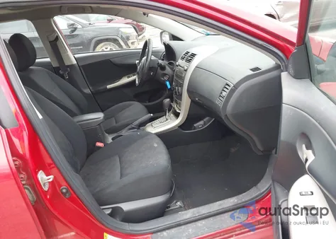 2010 Toyota Corolla S из США, поврежденный, VIN 2T1BU4EE7AC454861